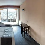 De La Grande Cascade 2*