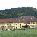 De La Grande Cascade Hotel 2*