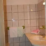 De La Grande Cascade 2*