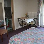 De La Grande Cascade 2*