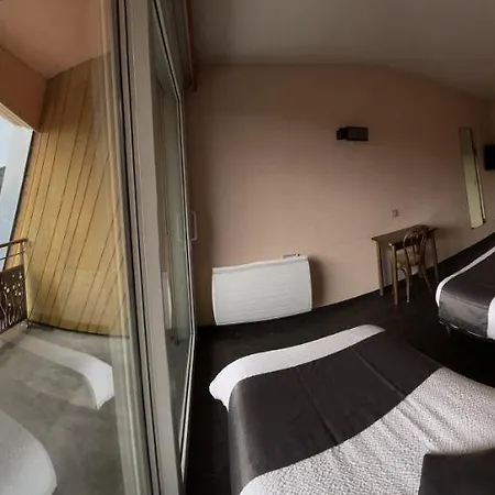 Logis De La Grande Cascade 2* Le Tholy