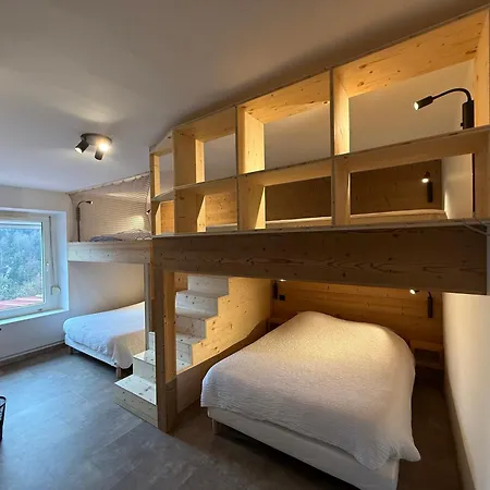 호텔 De La Grande Cascade 2*