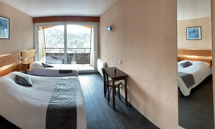 De La Grande Cascade 2*