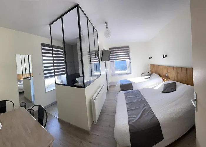 De La Grande Cascade