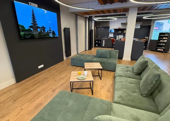 De La Grande Cascade