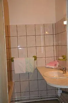 De La Grande Cascade 2*