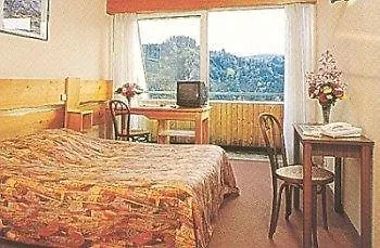 De La Grande Cascade